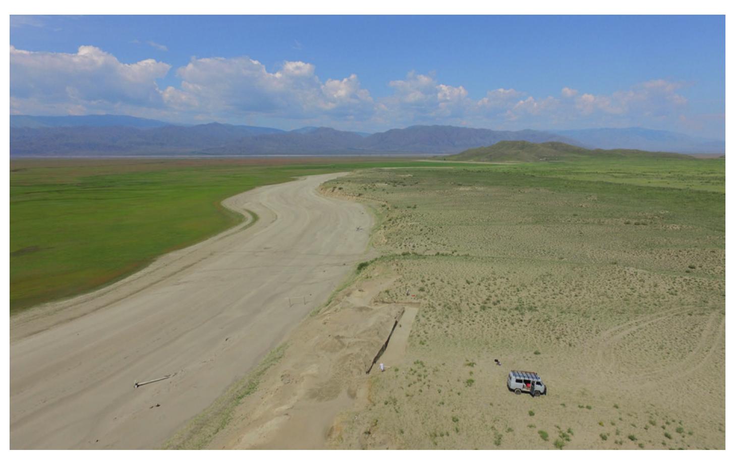 Vari Ground (PDF) Burials with Openwork Belt Plaques of the Xiongnu Period from Tuva