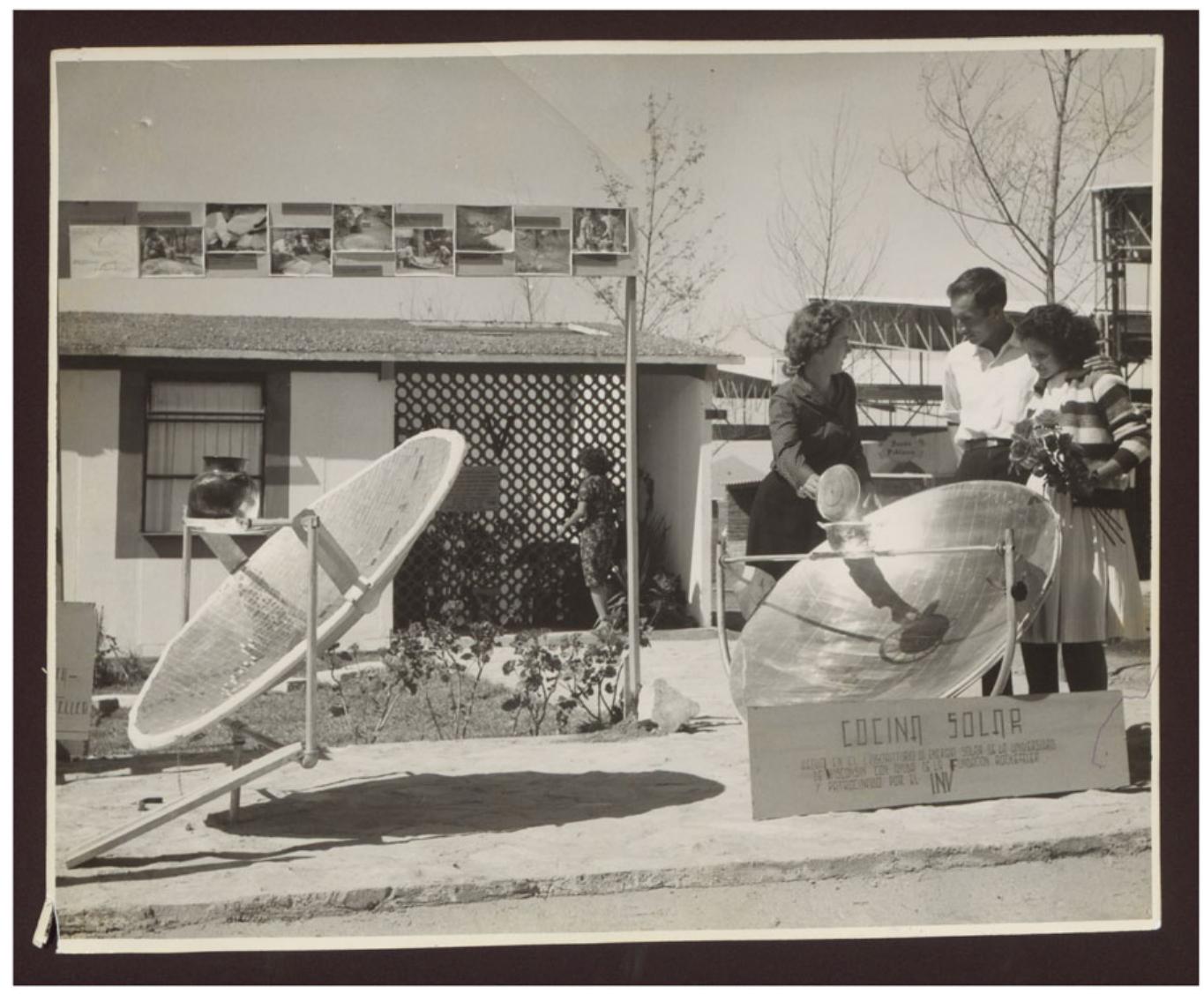 Figure 2. The Wisconsin solar cooker in Mexico. From James Silverberg Papers, Box 14, Folder 1, Hanna Holborn Gray Special Collections Research Center, University of Chicago Library (hereafter Silverberg Papers). Courtesy of Matthew Silverberg. 