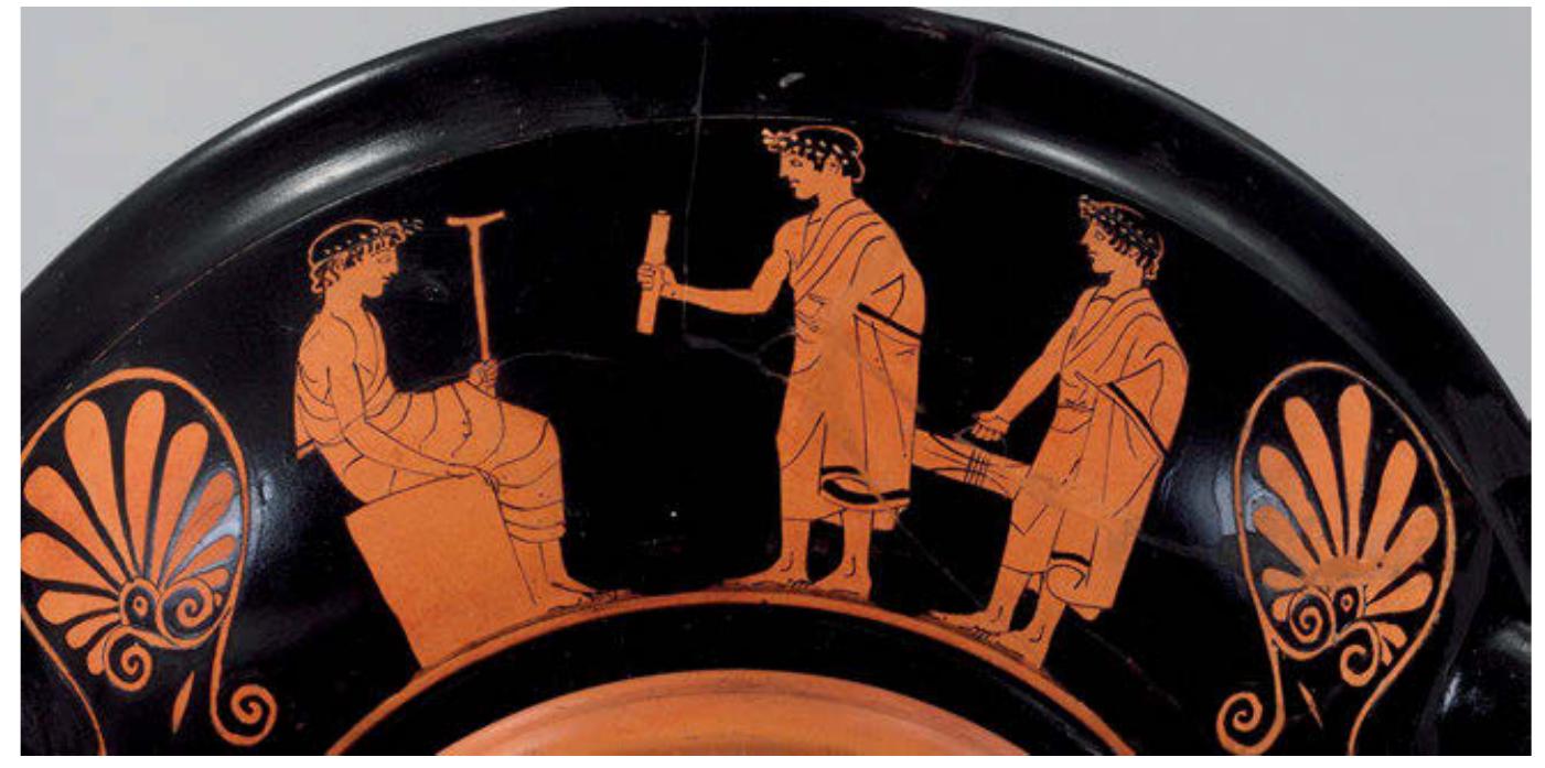 the cup attributed to the Painter of Miinich 2660 in the Metropolitan Museum in New York (17.230.10) [Fig. 3].?  TO Br Tis Eoptiis OVVNOES ExdoTOTE Kal TOTE OVVEBN ToIs Tatotv- AAA yap Hiv ot MaTEpEs ” t , e \ x \ \ Looy7 ~ , v Lio " Eeoav porpwotac. TOAAM péEv ovv Sr] Kal TOAAG EAEXON MoINTWV TotnpaTa, Ate SE VEA KAT éxeivov Tov xpovov S6vta TA LOAWVOc TOAAOL THV TaiSwv HoapeEv. 