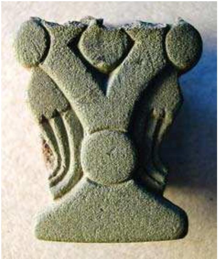 Fig. 9:16. Sattuna in Kaga: fragment of equal- armed brooch, Late Vendel Period, 8th century. Extant length 27 mm. Photo Mr. 