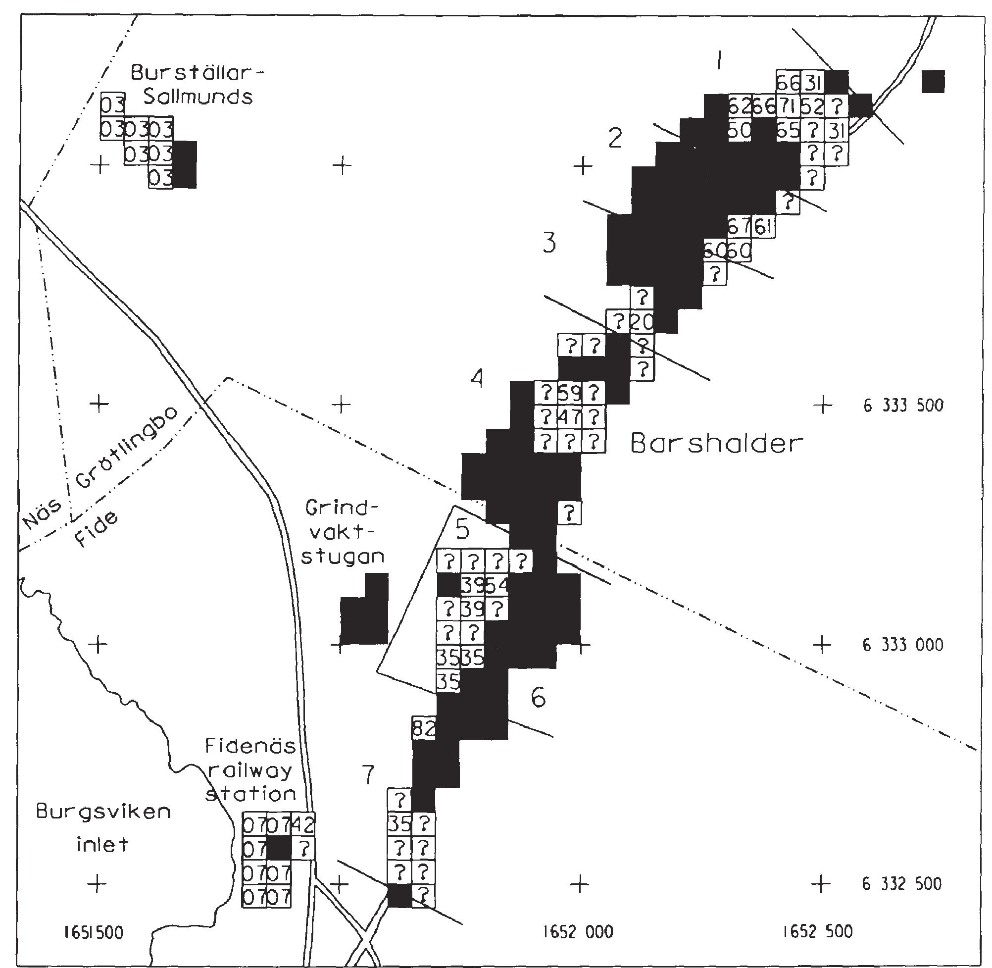 With the exception of the land registry attributions, the Eco- nomic Maps of the 20th century give only one area name for a  Fig. 2:3 Maximum extent of cemetery classified according to most recent burial indication, 50 m squares. Filled squares still contained visible graves at the ancient monument survey of 1978, a situation that is largely unchanged at the time of writing. All dates refer to the 20th century except “82“ in cemetery section 7 where the last grave indication was recorded in 1882.  To be able to discuss the 2 km long cemetery in a compre- hensible way, I have divided it into seven sections (figs. 2:2 & 2:3). The boundaries have been drawn mainly according to the location of gravel pits and quarries. In this way, rescue excavations and stray finds can often be assigned to a single cemetery section. The names have been chosen to reflect those most commonly associated with the archaeological material in museum collections. 