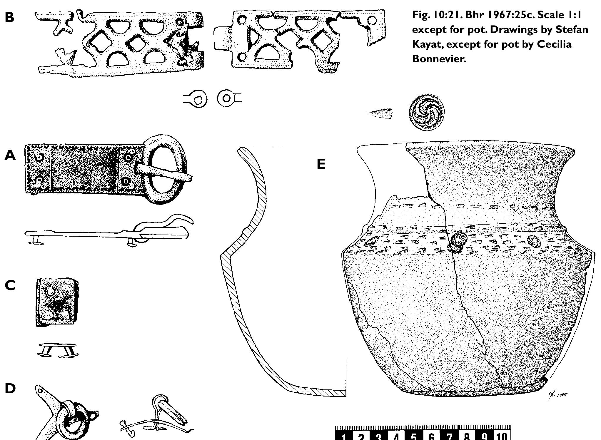 Unburnt fish bone. 1 vertebra, prob Neolithic.  Ss: Stone setting with sandstone kerb. Orig diam c. 2 m. Almost completely destroyed.  Excavated by Gustaf Trotzig.  Bhr 1967:26 (SHM 32623:26/63-67. ATA 0612/2002 grave 10 & 26/63- A7\\ 
