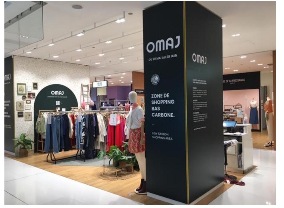 The UN reacted by organizing a Confer- ence of the Parties (COPs) in 1995 to bring together representatives of the roughly190 states under its aegis to discuss causes, consequences, and possible mitigation. At a subsequent meeting in Kyoto in 1997, participating nations committed to reduc-  1  Below: A display in Les Galleries Lafa- yette in Paris for a Zone of Low Carbon Shopping, June 2022. 