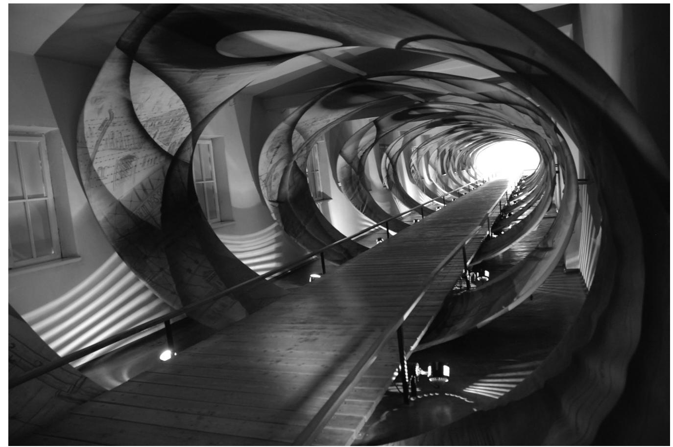 Jovanotti scala il Monte Amiata in sella alla sua bici rosa: «Un posto  magico abitato dagli dei» - Il Giunco, image size:1374x913