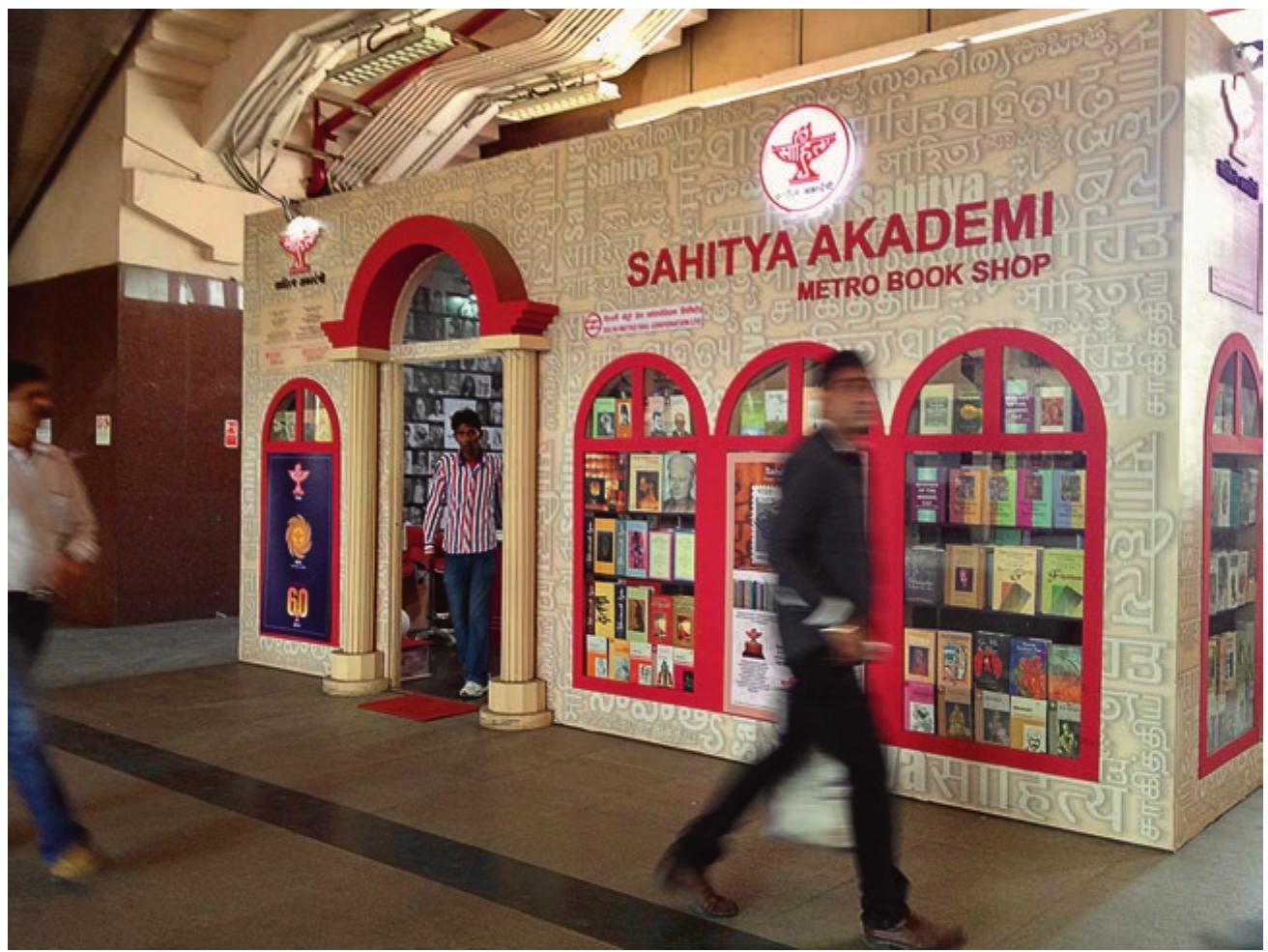 Fig. 11.1 A Sahitya Akademi bookshop at the Kashmere Gate metro station in Delhi 