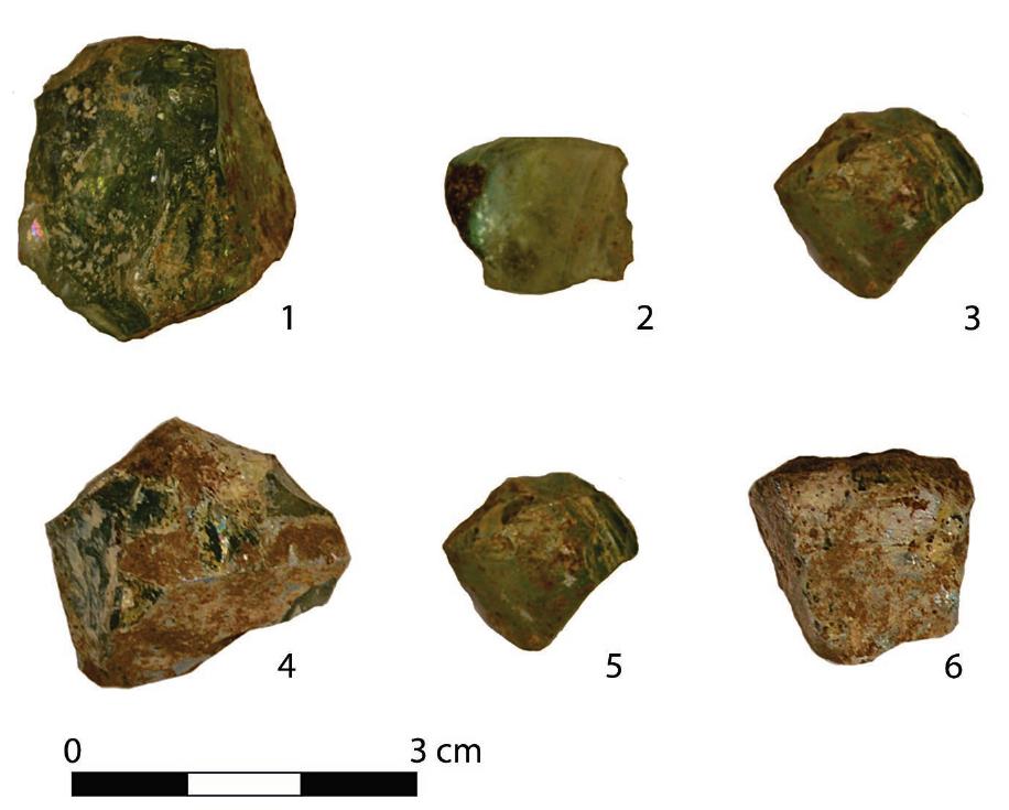 Although there are some differences between the compositions measured by XRF and EDS, glass  APPENDIX FIG. 1. Melted glass pieces extracted from the Romu- la furnaces: 1-3 from furnace no. 1 and 4—6 from furnace no. 2. 