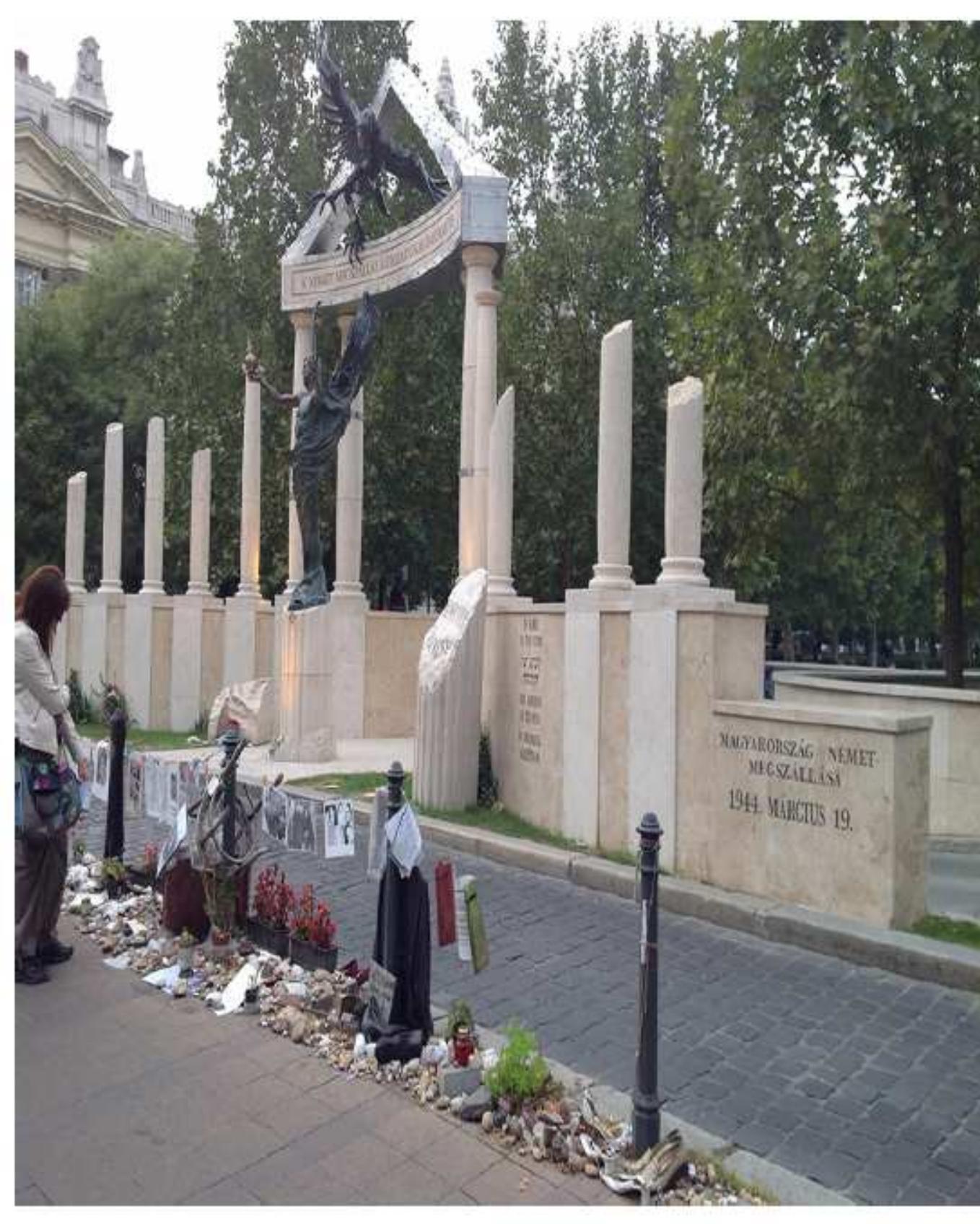Figure 36.1. The Monument to the Victims of the German Occupation, October 2014. Photo by Anna Menyhert. 