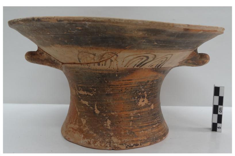 Fig. 102. 1113772/I1167 kylix from Ag. Georgios of Per-  ening | 