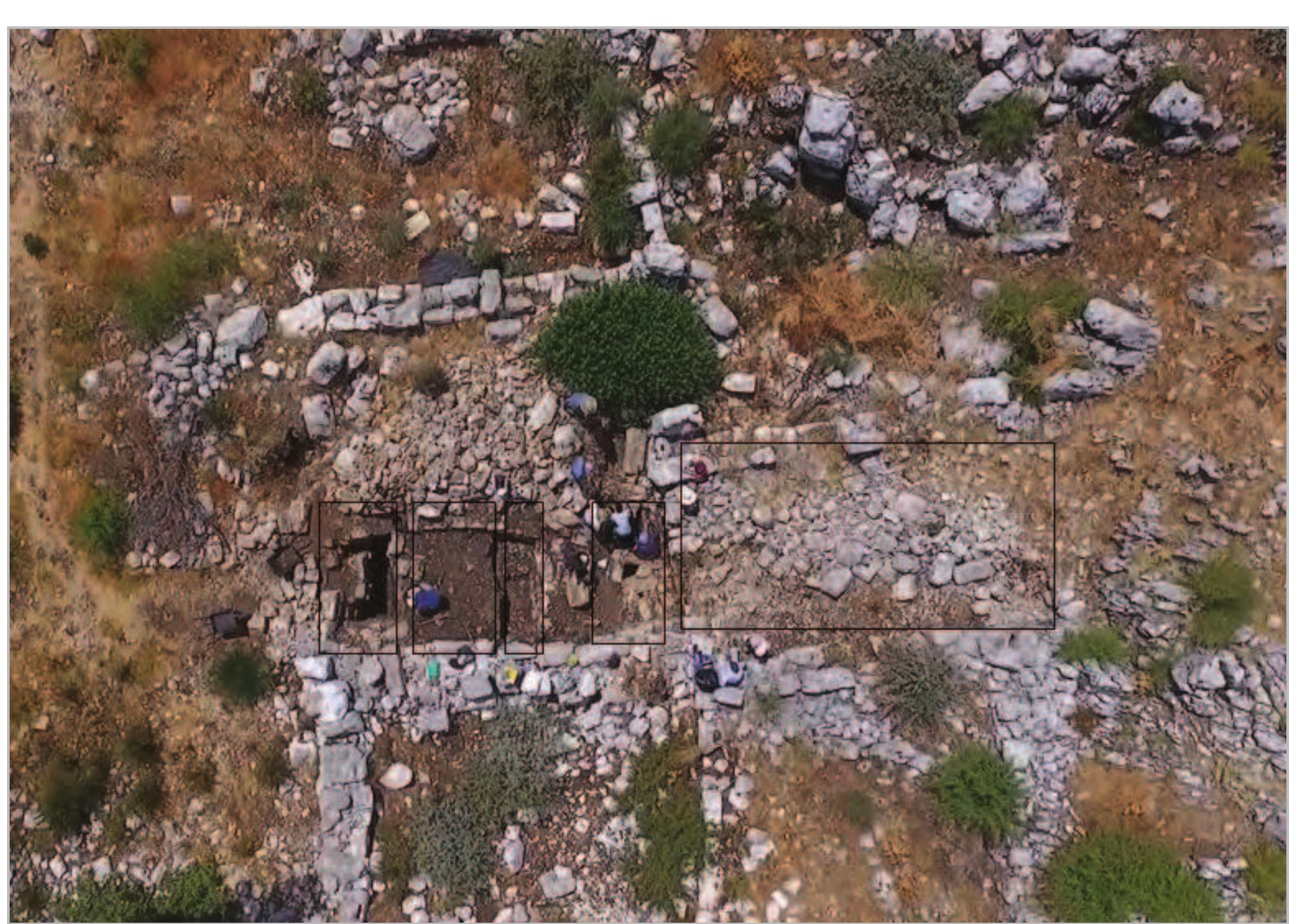 Fig. 7- Area 2 seen from the south, area designations from left to right: deep sounding 2/1, baulk 2/4, sounding 2/2, burial chamber 2/3 ana adjacent room 2/5. 