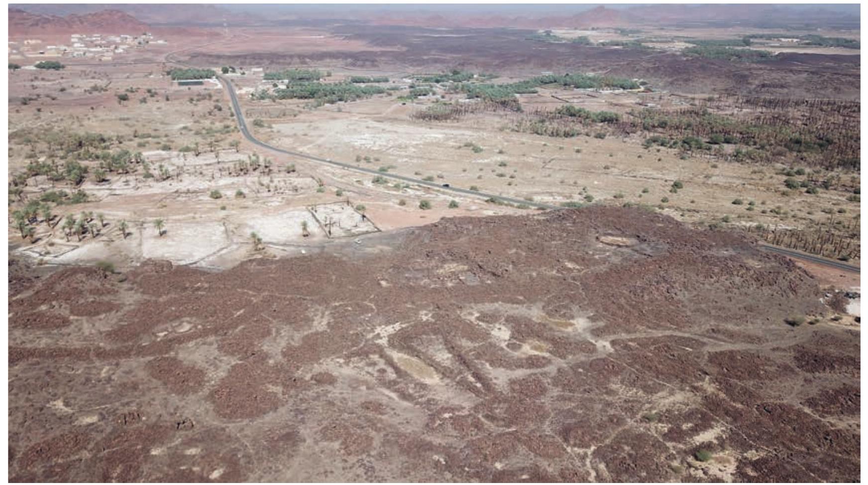 FiGuRE 11. The ‘pre-Islamic’ site in Khaybar, looking north-east (OKhaybar LDAP, A. Pouget). 