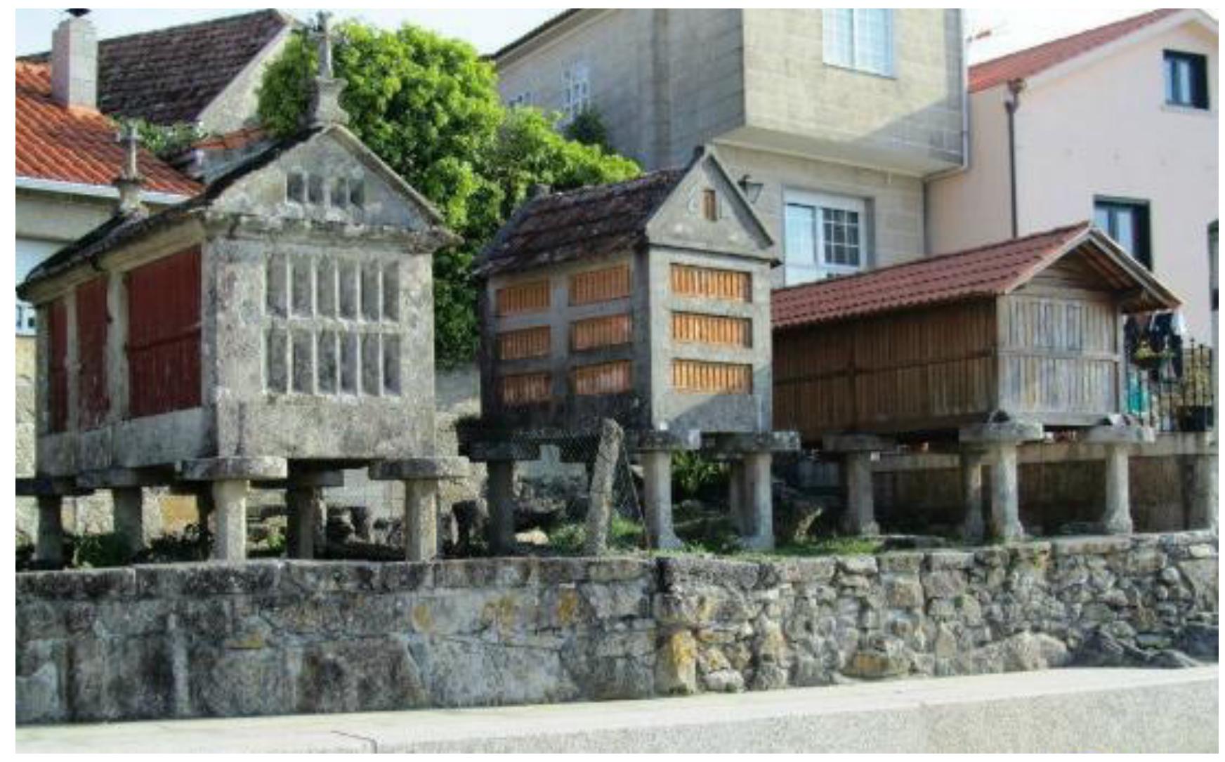 Fig. 9. Combarro: examples of "horreos" located along the coast 