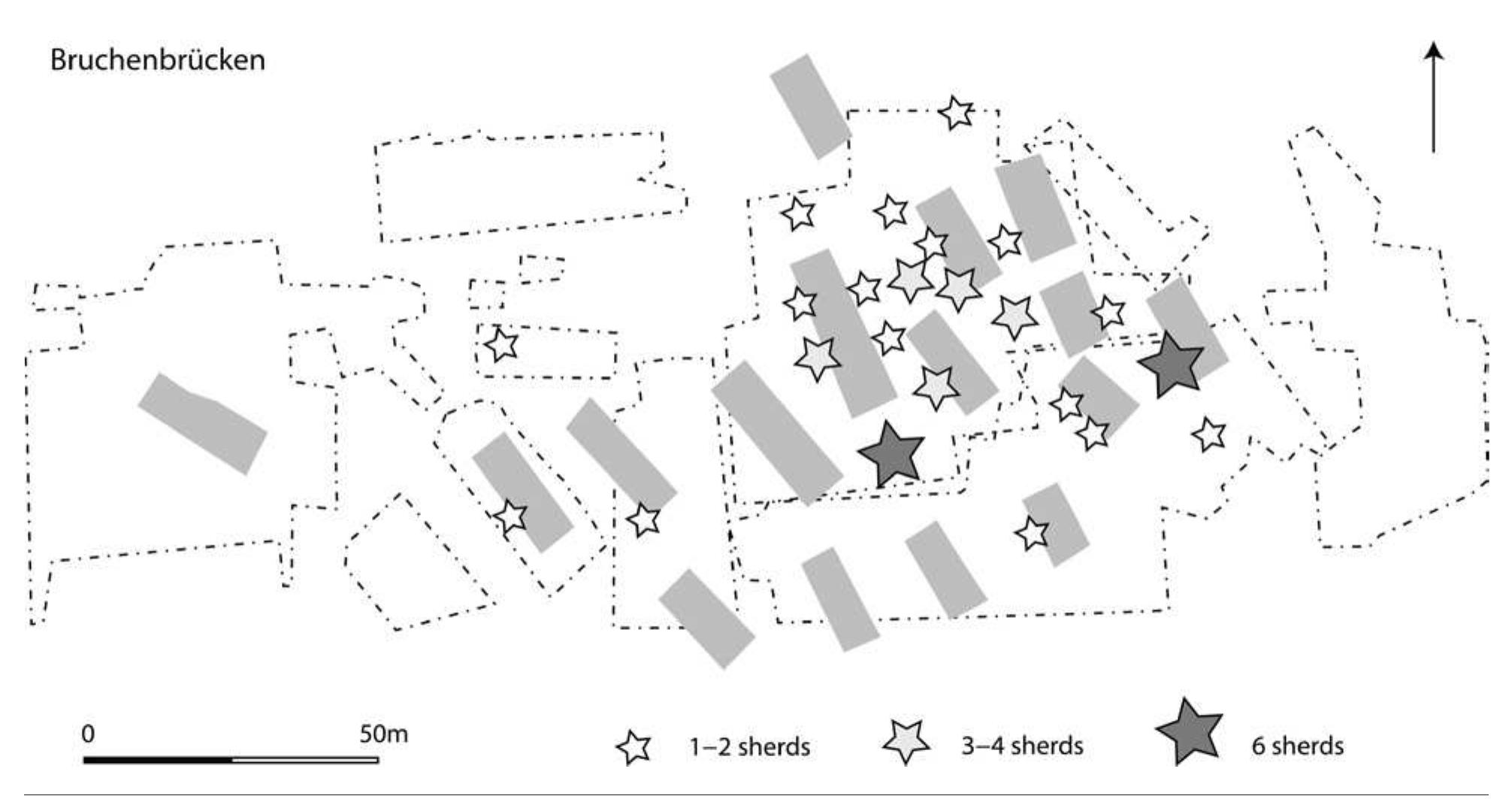 Fig. 7 Distribution of La Hoguette sherds around houses in Bruchenbrucken (after MALETscHEk 2010, 91 fig. 11). 