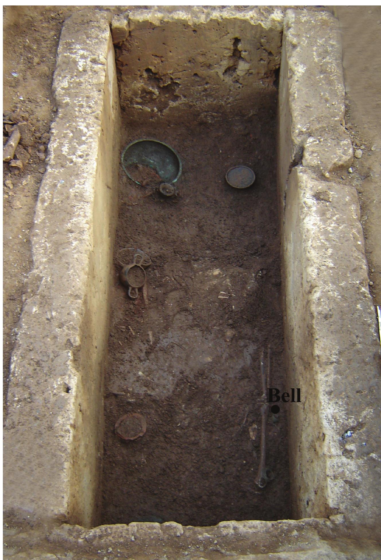 Remnants of the first burial in tomb xiii-1, eastern