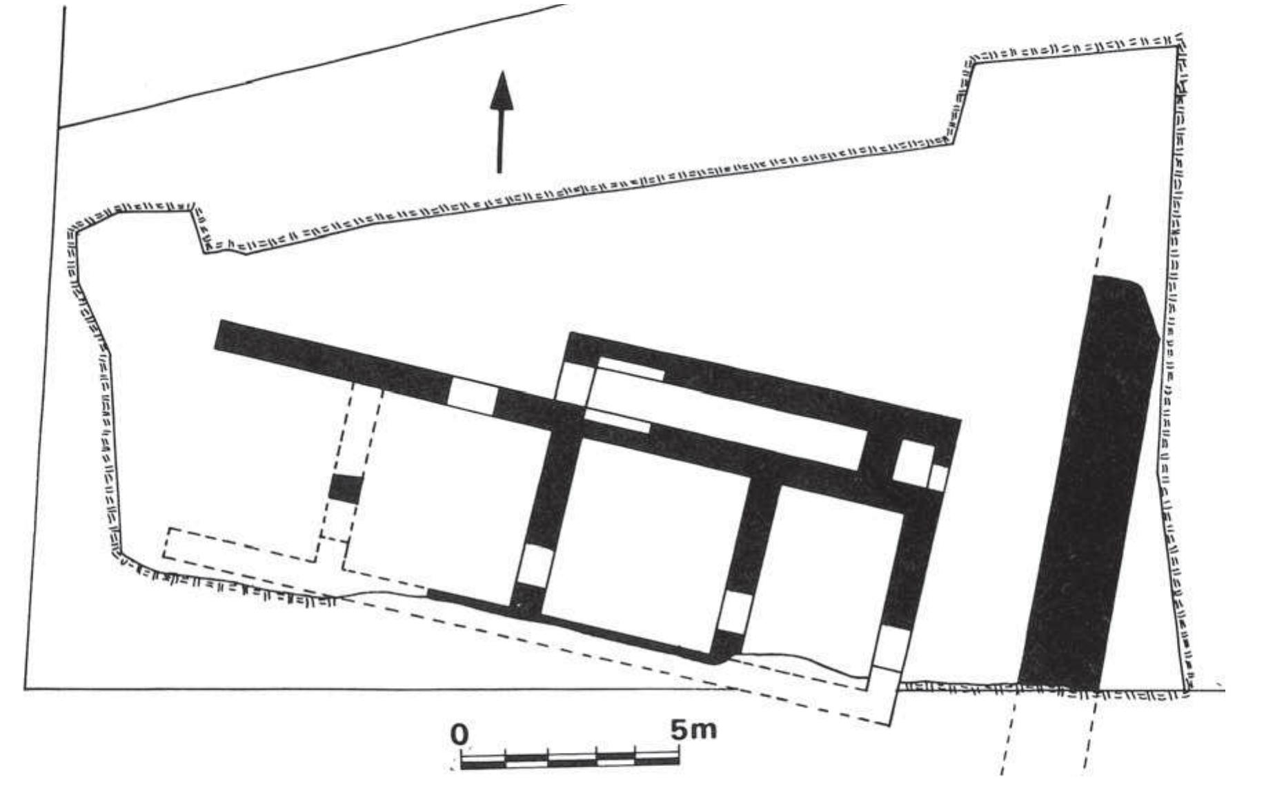 FIG. II-9: PLAN OF THE FORTIFIED BUILDING AT THEBES (AFTER ARAVANTINOS 1986: 58 FIG. 53). 