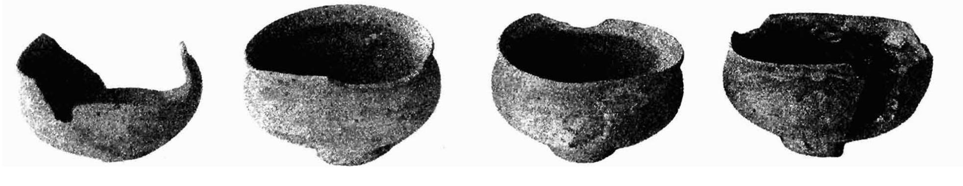 O6p. 6. MezOpa. Heusnewenu kepamuunu codoee Fig. 6. Mezdra. Unbaked clay vessels 