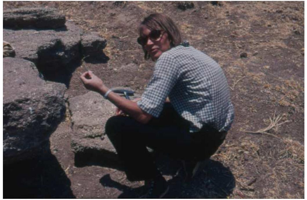 Following the initial prehistoric explorations by H.D. Sankalia in the Nevasa area of Maharashtra (Mishra, 1995), Corvinus initiated an independent multi-disciplinary project in 1964 to survey the Pravara drainage system in the same region. Through extensive foot surveys of the associated fluvial sediments, she discovered the site of Chirki or Chirki-on-Pravara (Figs. 4 and 5). Her efforts there represented the first-known meticulous and multi- disciplinary excavations of a Lower Paleolithic site in India, involving up-to-date lithic analyses and a precise methodology for recording data. She was initially funded by the Wenner-Gren Foundation for Anthropological Research and also by Deutsche Forschungsgemeinschaft (the German Research Council), her main source of fund- ing over the decades in both India and Nepal. The exca- vation of Chirki-on-Pravara lasted from 1967 to 1969 and yielded a rich Early Acheulian assemblage in fine-grained context and in association with faunal specimens. The work also yielded a unique and rare find of well-preserved 