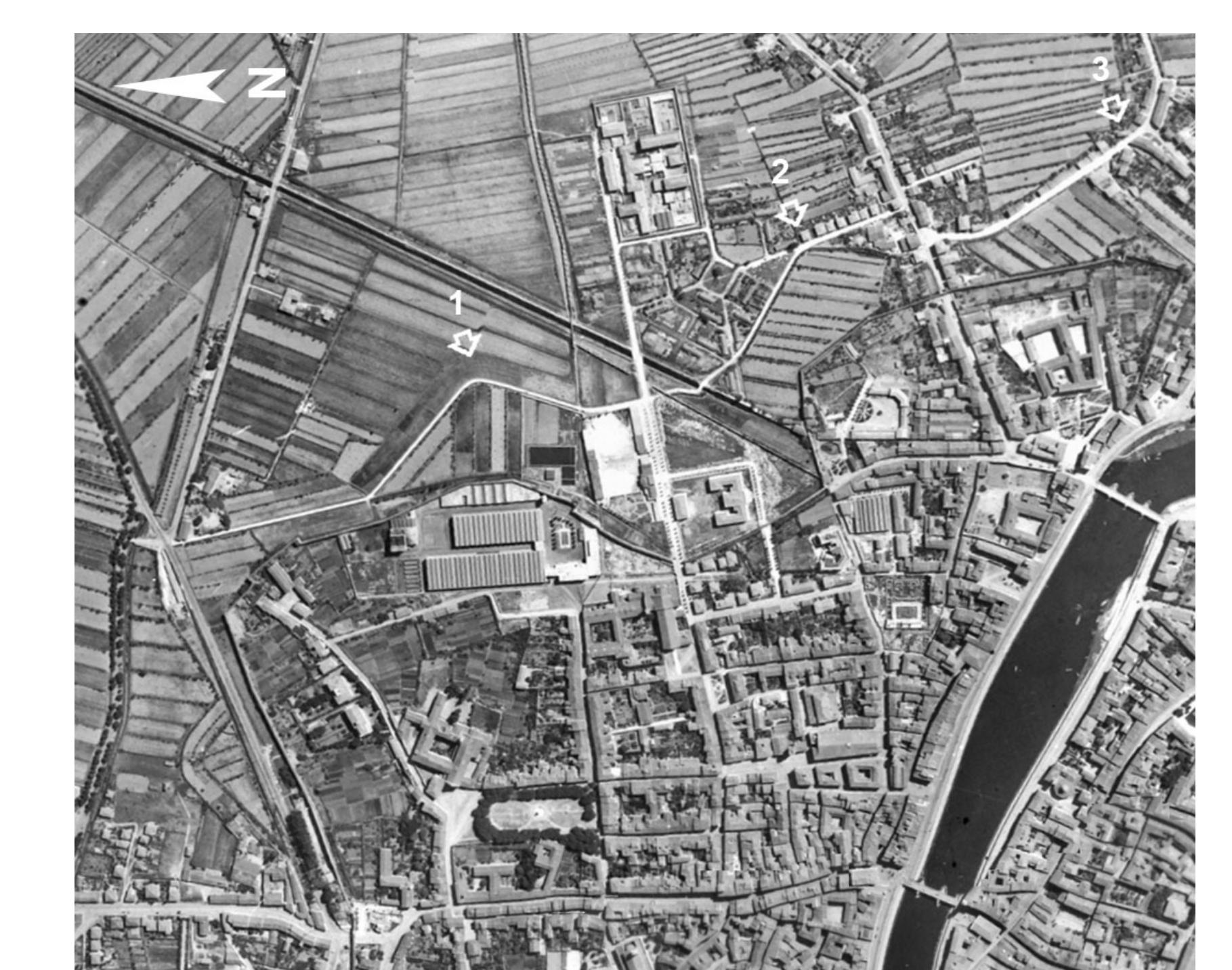 Fig. 9.7. The eastern suburban area in an RAF frame of 20 August 1943 (strip 3645, frame 4122). The defer sive bulwarks of San Francesco (1), Santa Marta (2) and Barbagianni (3) may be seen. 