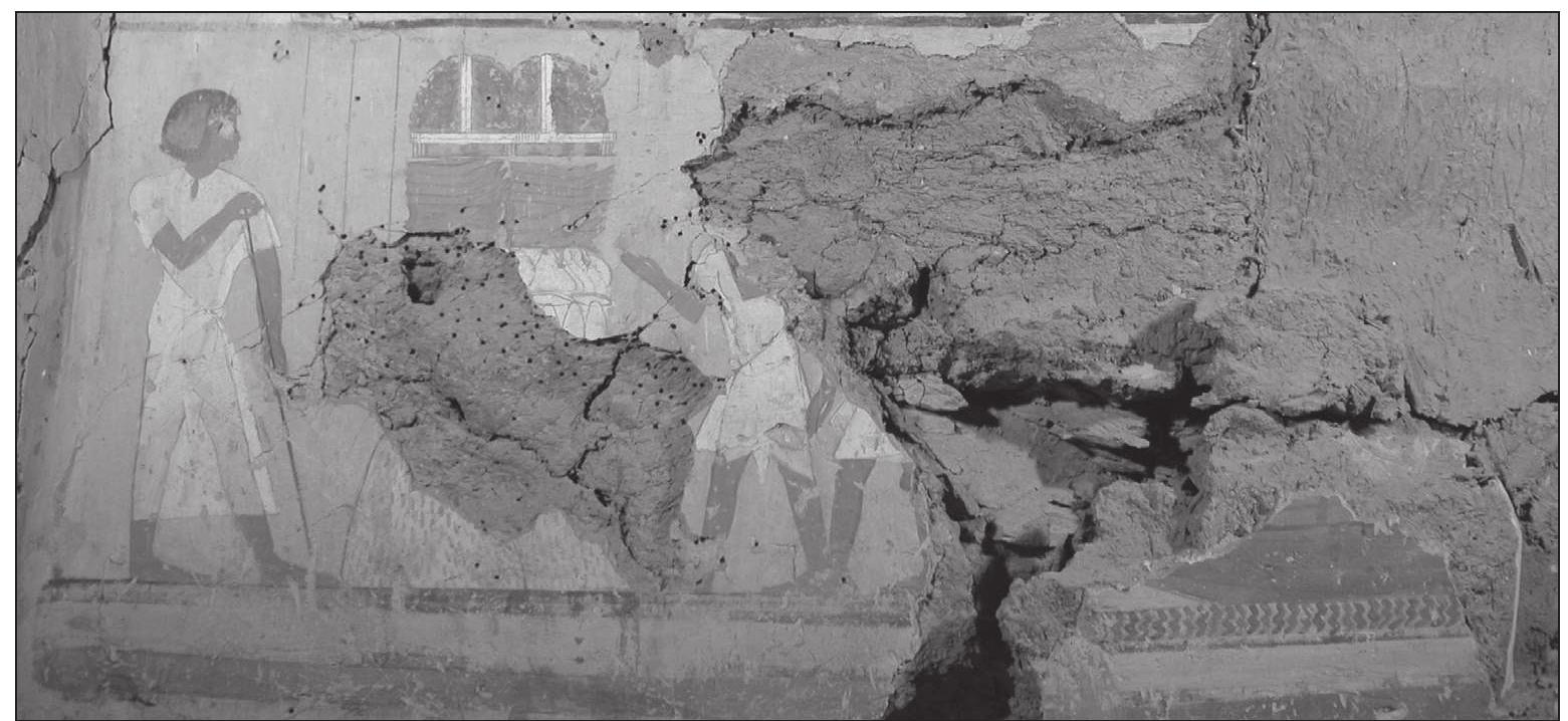 Fig. 6: 11130, detail of the west wall, passage, PM(8).2. (Author's photo). 