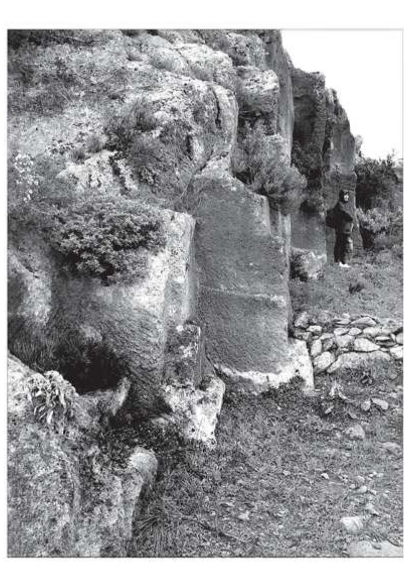 Vari Cave (PDF) Ancient quarries in Laconia.