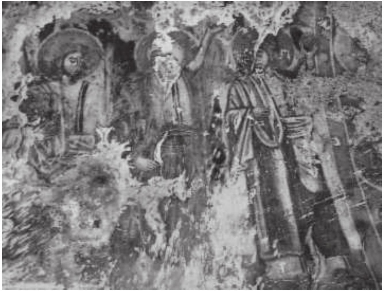 hay.*8 The second layer is thinner, with pure lime and thin scrapings of hay. The preparation then involves the preliminary drafts of a pale-red color cast of ocher on top of which are drawn the features of the face of the person in warmer tones. The flesh tones are modeled with a rosy color positioned on two layers, one on top of the other. A partial layer  Fig. 6. Foutia, Ayios Yeoryios, Ascension, detail 