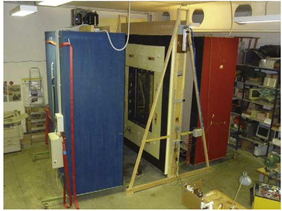 Hot Box Method (PDF) Thermal transmittance measurements with the hot box method ...