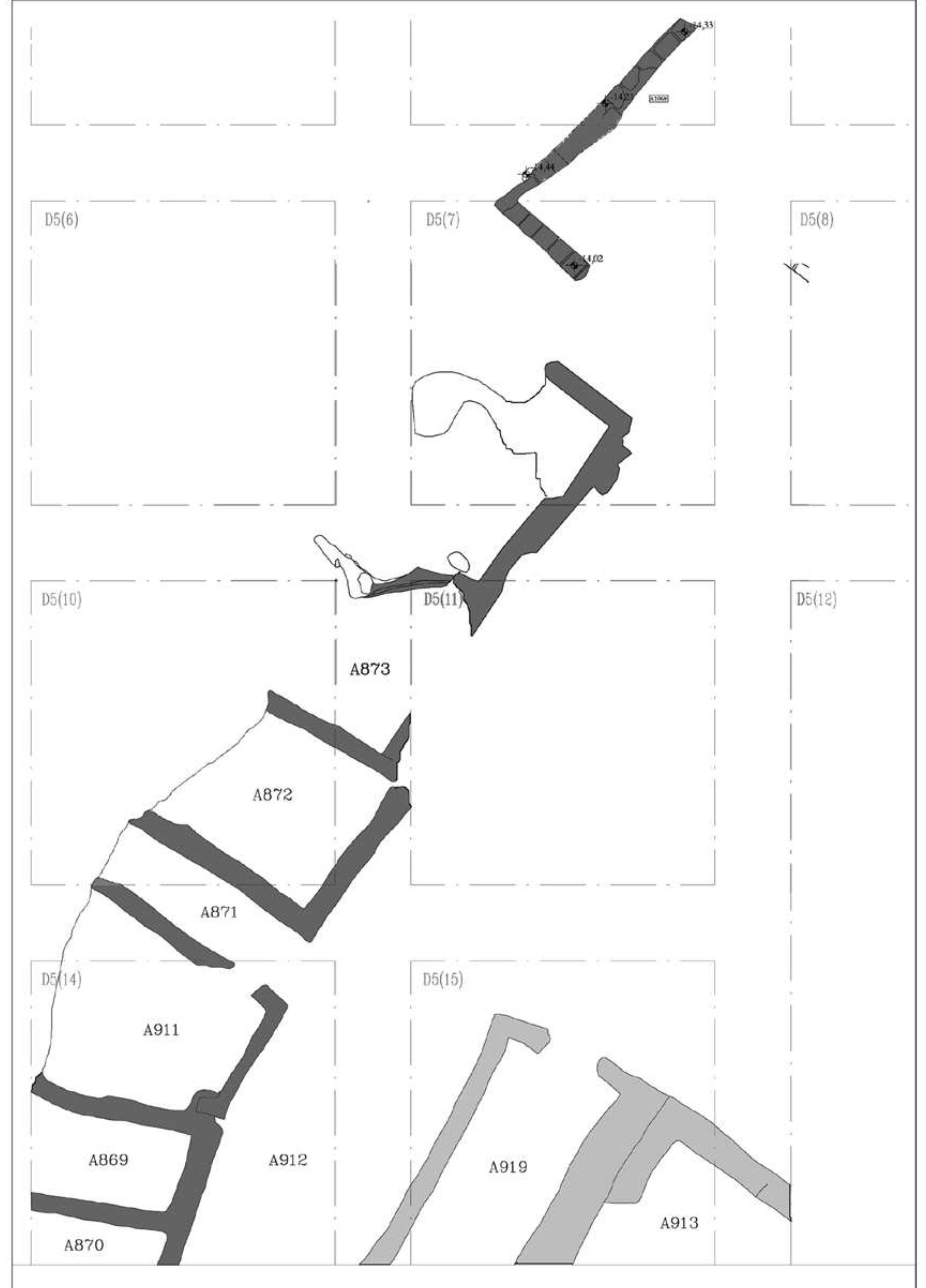 Fig. 3: Arslantepe. Structures belonging to an earlier phase of Period VIII. The two colours indicate two different architectural levels (phase 3 and earlier level). 
