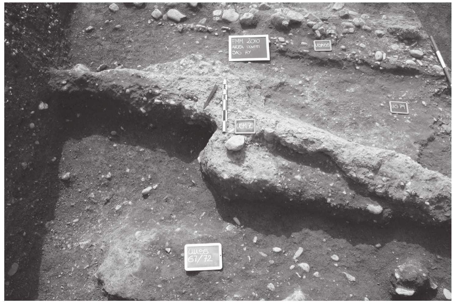 Fig. 1. Overview of structure A and B.  of fragments of pottery kilns. These finds prompted archaeological excavations to be undertaken in the area in 2009 and 2010, which then revealed the two hut structures (fig. 1). 