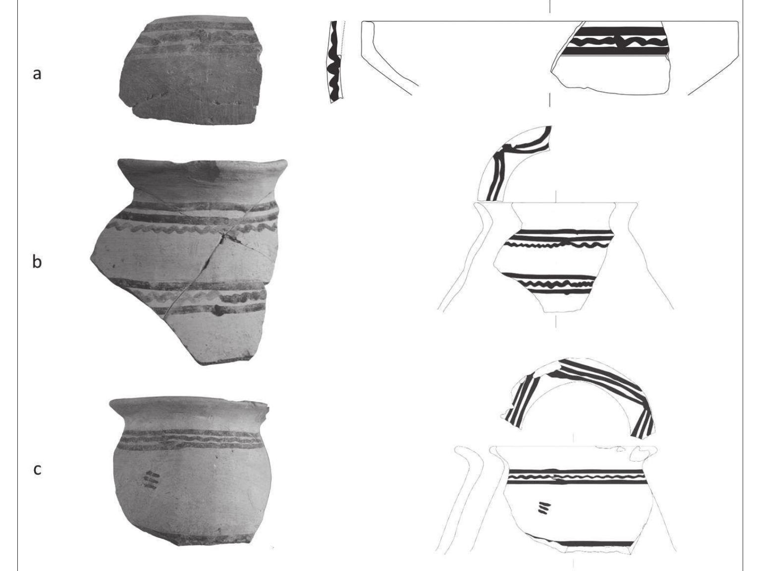 Fig. 3. a: scodella ‘Undulating Band Style’; b-c: biconical jars ‘Undulating Band Style’  'S The term for this type has been proposed by M. Kleibrink: cfr. KLErBRINK 2009. 