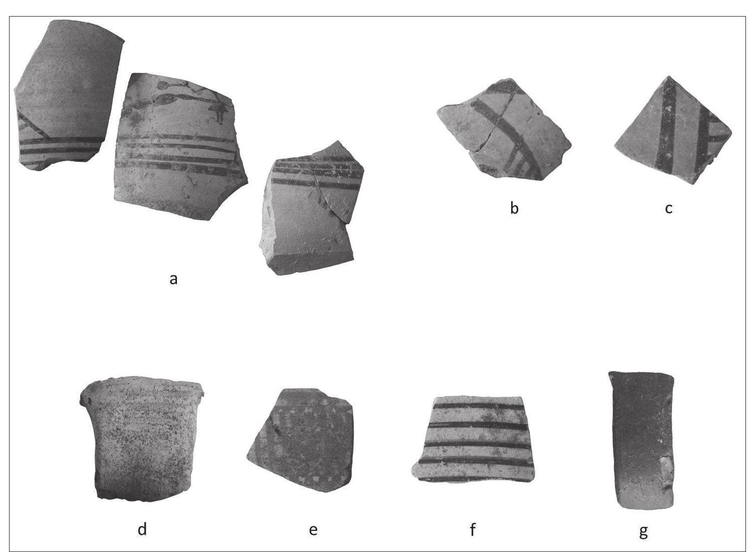 Fig. 10. a: Oinotrian-Euboean closed vessel with figure decoration; b-c: Oinotrian-Euboean oper vessels with bird motif; d: handle fr. from Corinthian LG/EPC oinochoe; e-f: EPC Corinthiar kotylai; g: handle from Achaian style kantharos.  Se | ee ee ESE, oe ee  Four fragments from Structure B bear figurative decoration. Fragments HY1/95X and HY30/203X belong to large open vessels with a glossed interior. On HY1/95X (fig. 10b) a leg and part of the body of a bird are visible. The characteristic leg with diagonal toes is comparable to birds found on several Oinotrian-Euboean fragments from the sanctuary*’. HY30/203X probably also depicts the neck and wing ofa bird (fig. 10c). The characteristic Eretrian type birds with an L-shaped wing are well-known from fragments found in the sanctuary*'. HY38/240X depicts a figurative scene with a male figure holding a spear and a club, engaged in combat with a monstrous serpent (fig. 10a). The serpent can be compared to serpents on Late Geometric Greek pottery. Close parallels are found 