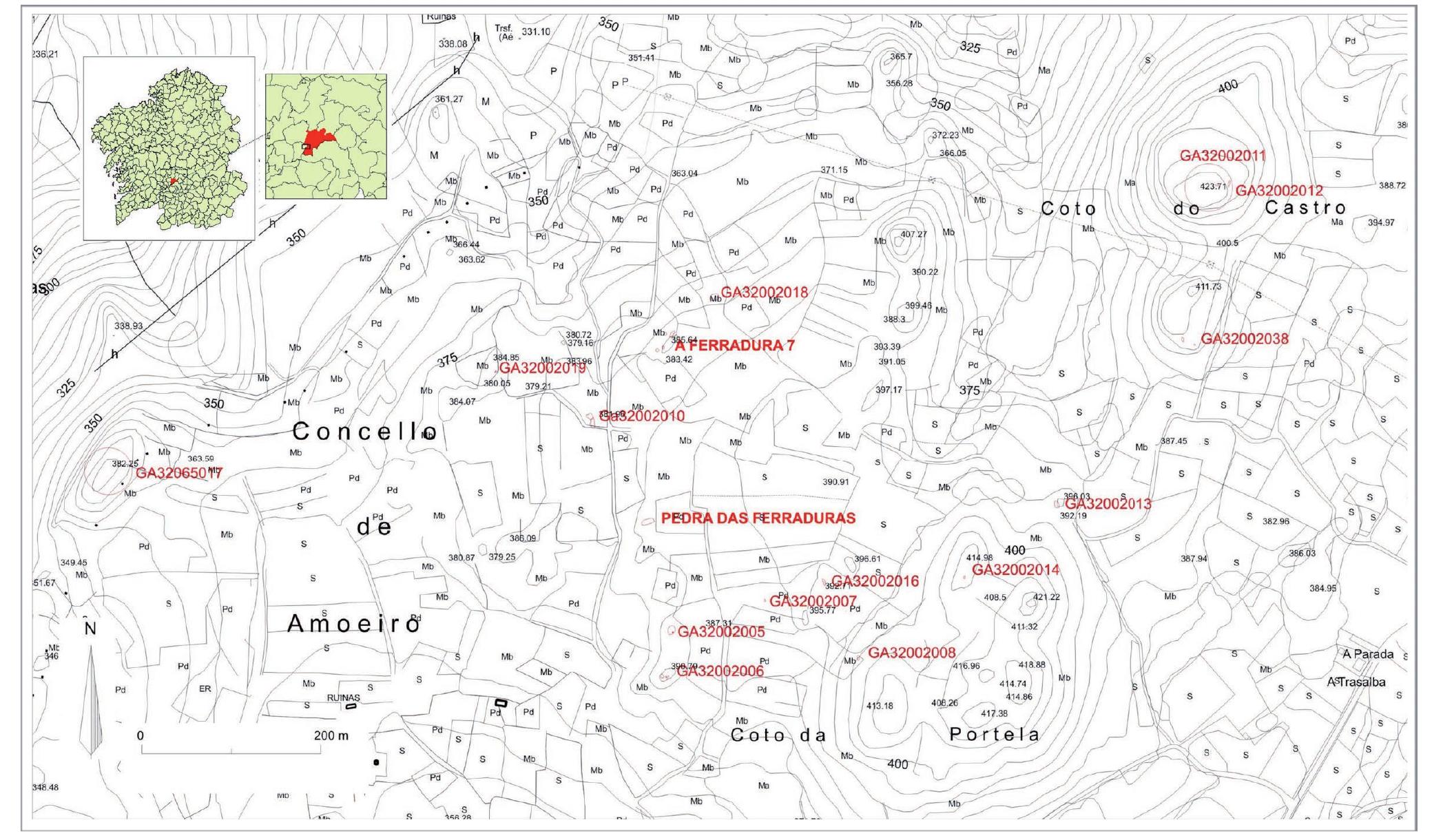 Figure 4. Map of “A Ferradura complex” showing the location of main engravings Both trenches were poor in depth and in proper anthropic levels. A layer rich in organic matter was