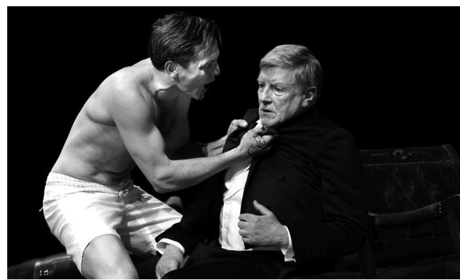 Kriesa's The Glembays Act II. Johannes Zimner (Leo Glembay), Manfred Zapatka (Ignaz Glembay). Photo: Thomas A urin. 