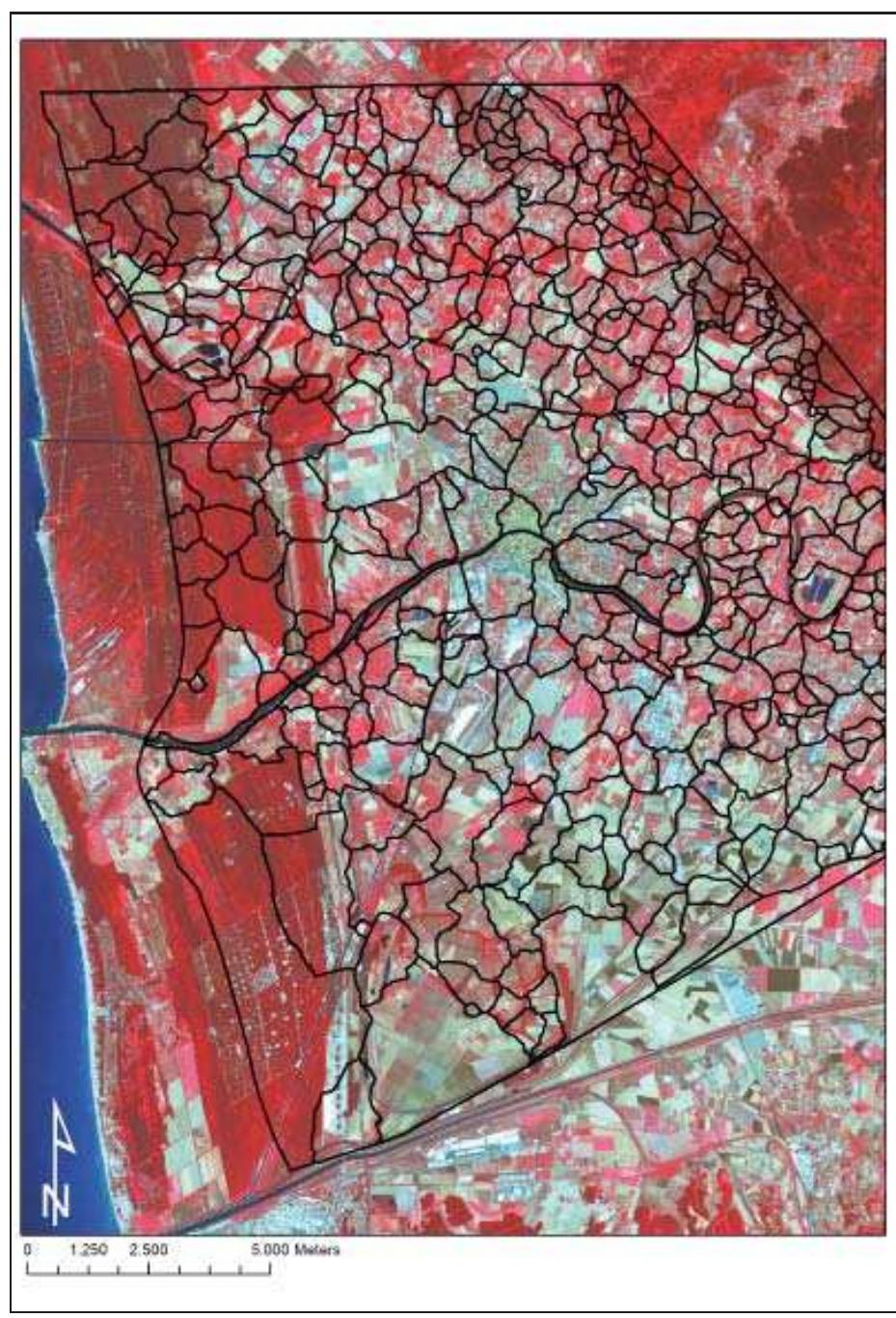 Fig. 2.6 The areas of the toponyms calibrated according to cost surface and hydrological data, and overlapping the satel- lite image in false colour.  2.2.2.1 The Tubra River 
