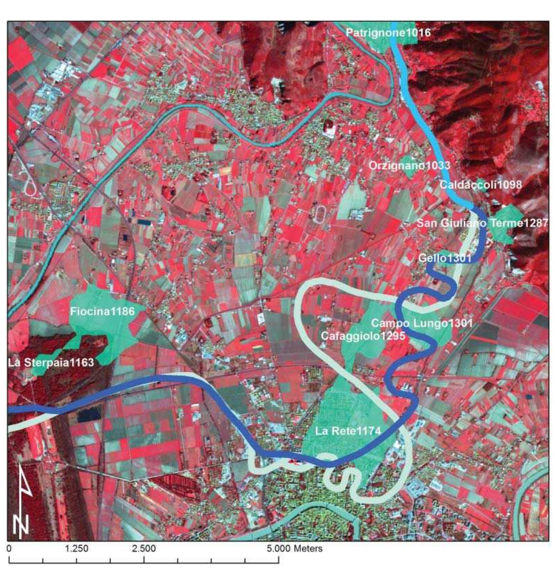 Fig. 2.1 1 Reconstruction of the possible early-medieval (light blue) and late-medieval (dark blue) courses of the Auser River. Th initial stretch (blue) appears to have remained substantially the same throughout the Middle Ages. The areas of the toponym with the date of the first attestation of passage of the Auser River are in turquoise. 