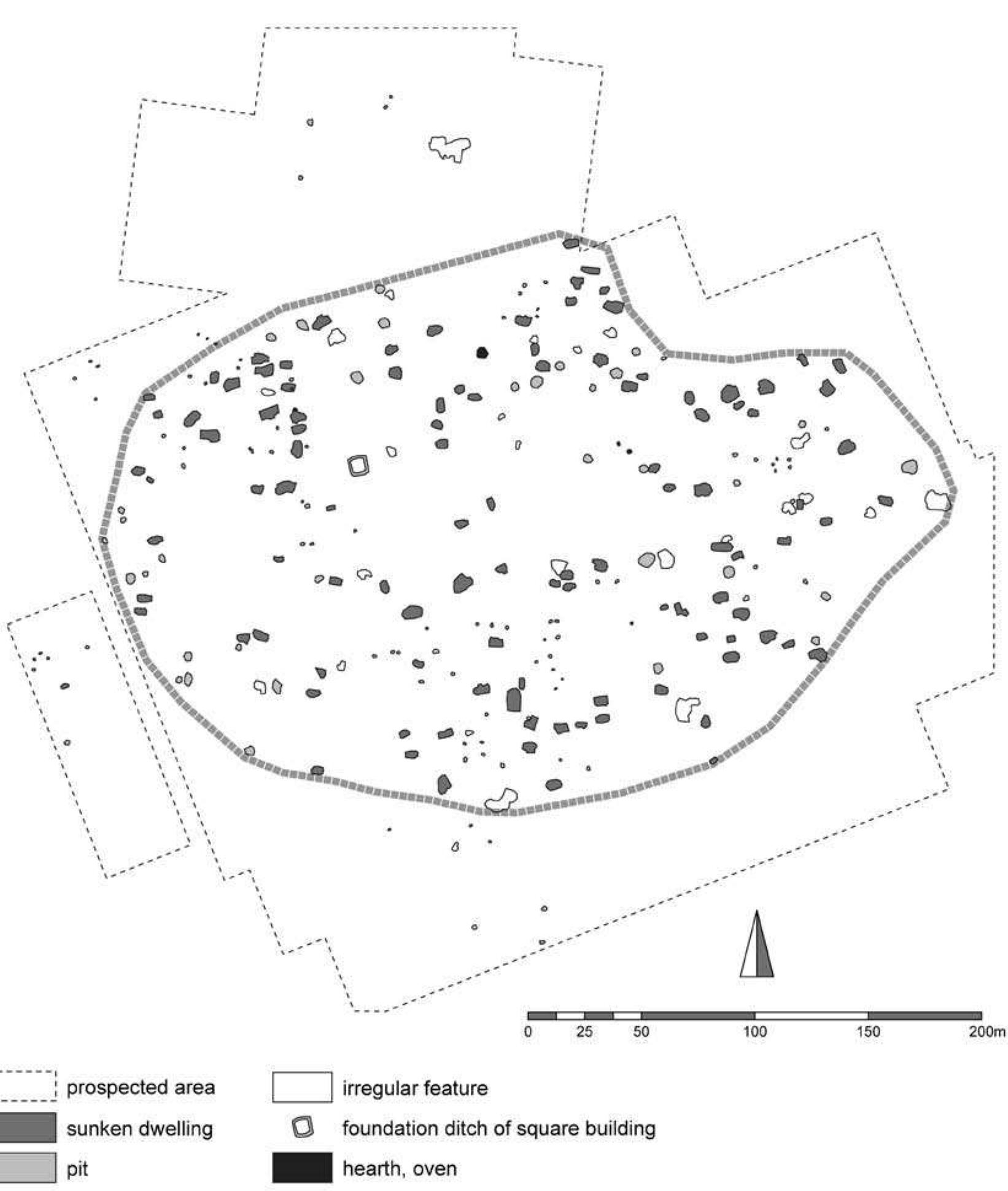 Fig. 4: Geomagnetic prospection in the settlement of Haselbach. Interpretation of measuring results (prospection: Austrian Ar- chaeological Institute | ZEA 2010; drawing: Volker Lindinger / Peter Trebsche). 