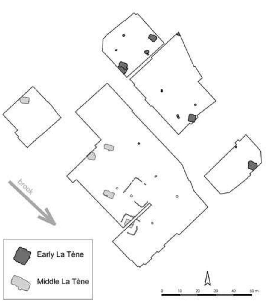 Pig. 5: Settlement plan of Mitterretzbach with differentiated phases (drawing: Franz Drost / Peter Trebsche). 