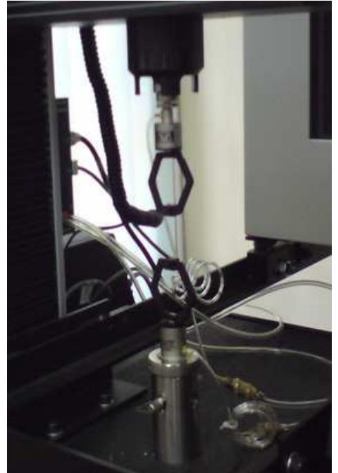 Figure 1 : The setup for the gold wire tensile 