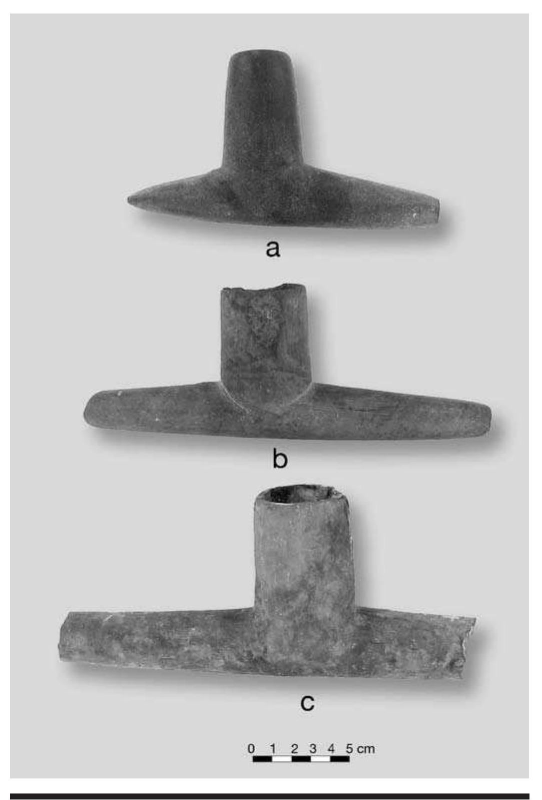 FIGURE 8.1. T-shaped pipes: a, Chandler pipe (448657); b, cylin- drical bowl pipe (448659); c, cylindrical bowl pipe (448660). 