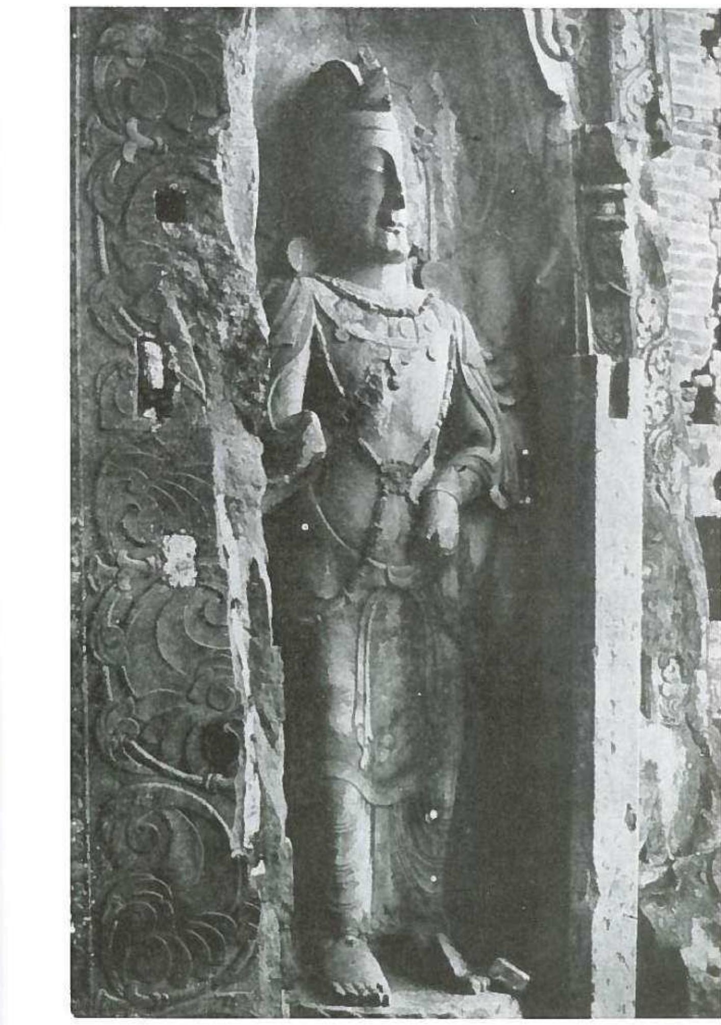 Northern Xiangtang. Middle Cave, Bodhisattva at the left side of entrance. (From Mizun and Nagahiro 1937: pl. 52). 