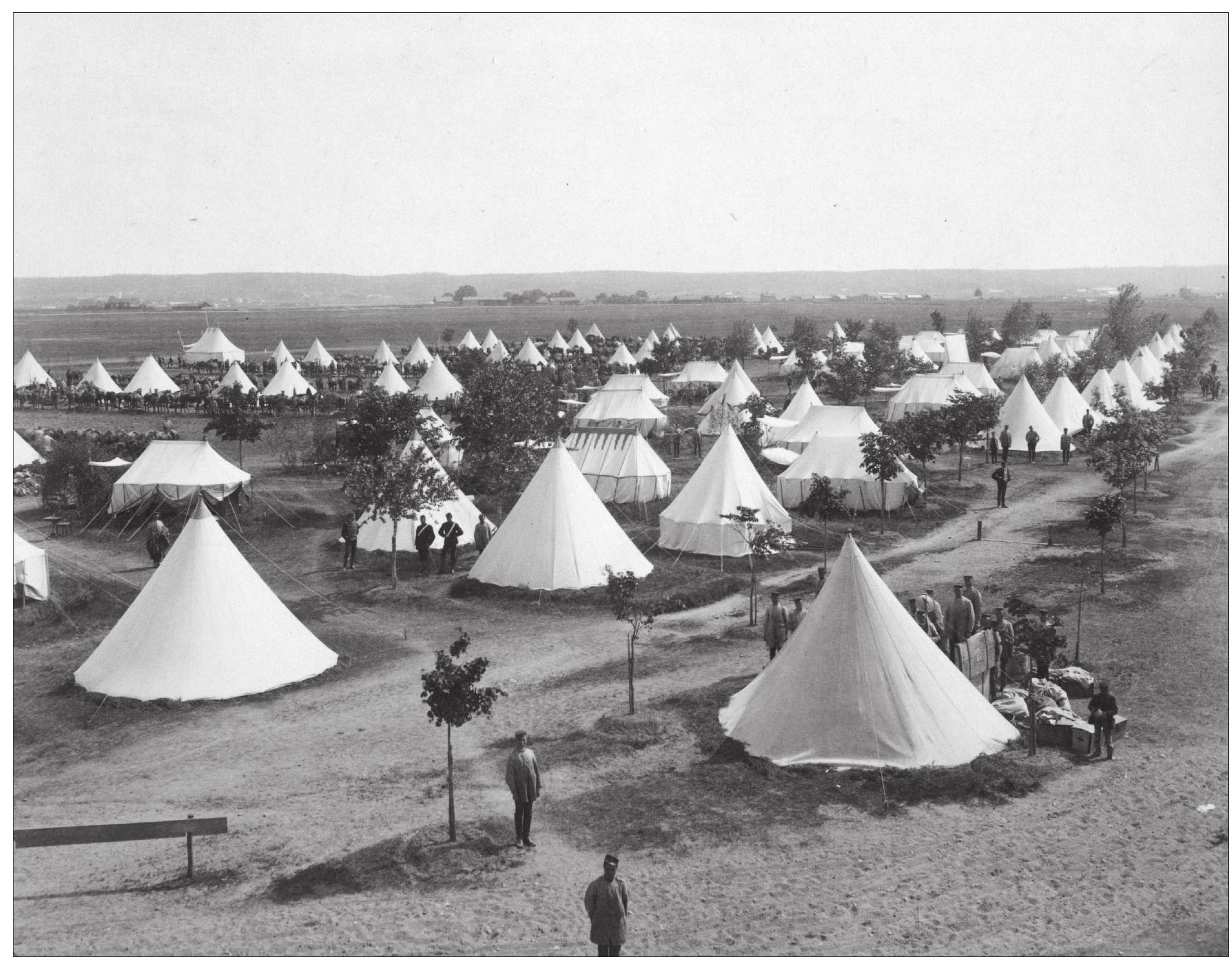 Figure 112. A Swedish Army Camp of the late 19th century at Sannahed, Narke. Gruppfotosamlingen Livregementets husarer. The Military Archives of Sweden. 