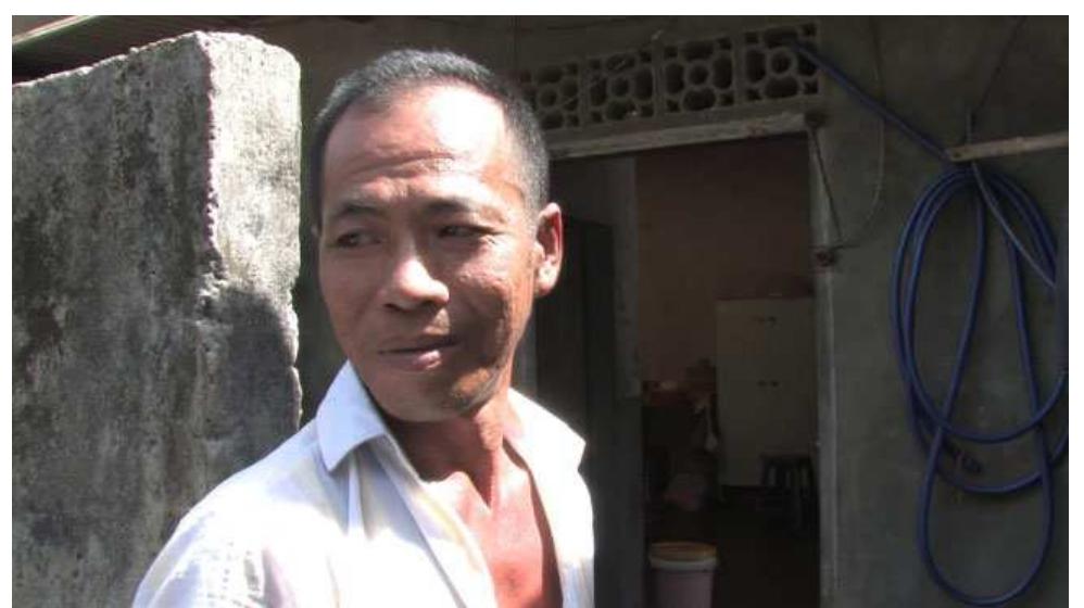 Ah Liang and Lexy seem to be speaking on different wavelengths. As such, this conversation seems to under- mine the ideal of “transparency” envisaged by MacDougall (1998:88) with regard to the relationship between author, audience, and subject. 