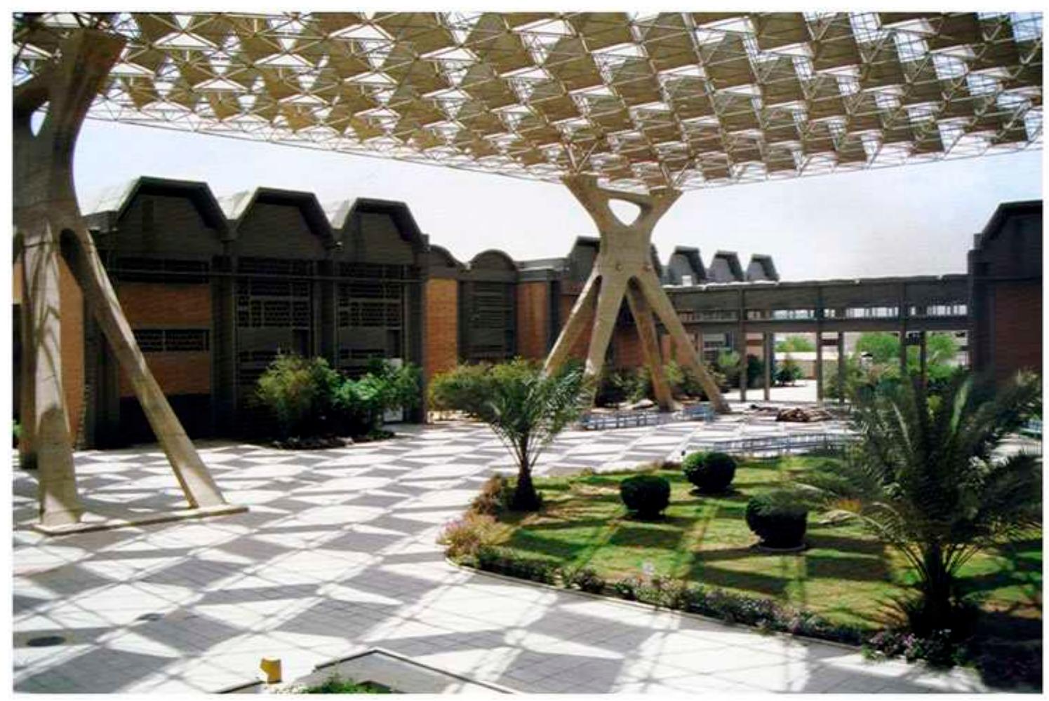 Kuwait Mod Building ‘igure 2. damaged dai building after the 1990-1991 gulf war