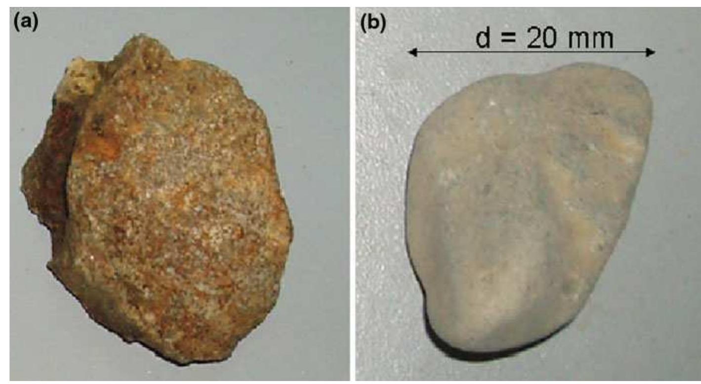 Grains of identical equivalent diameter (d = 20 mm) for