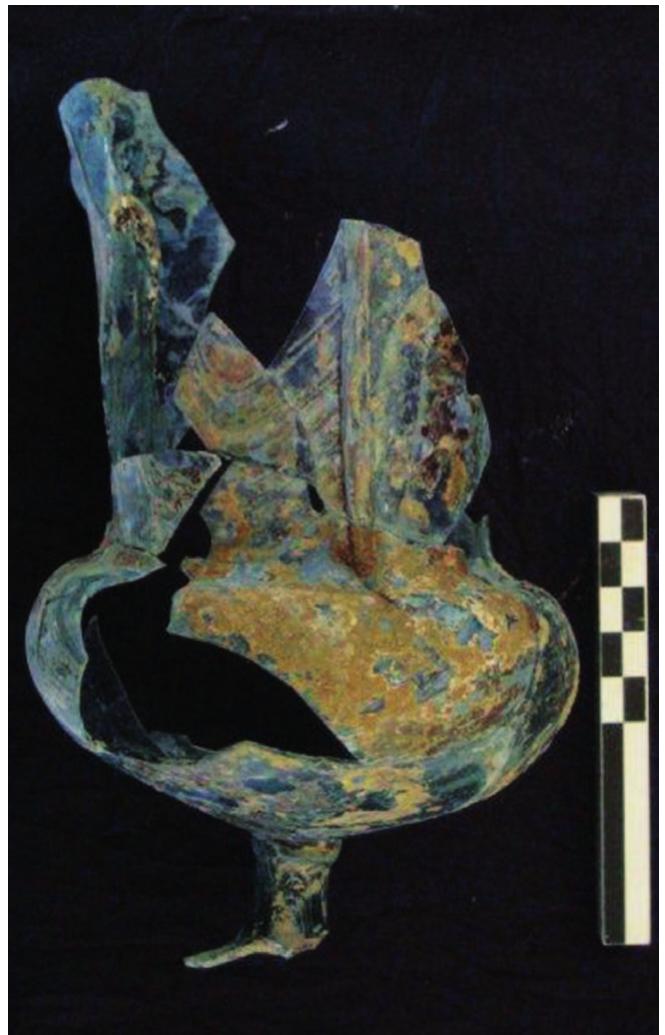 Fig. 8: Stemmed goblet with handles from layer 7000. 