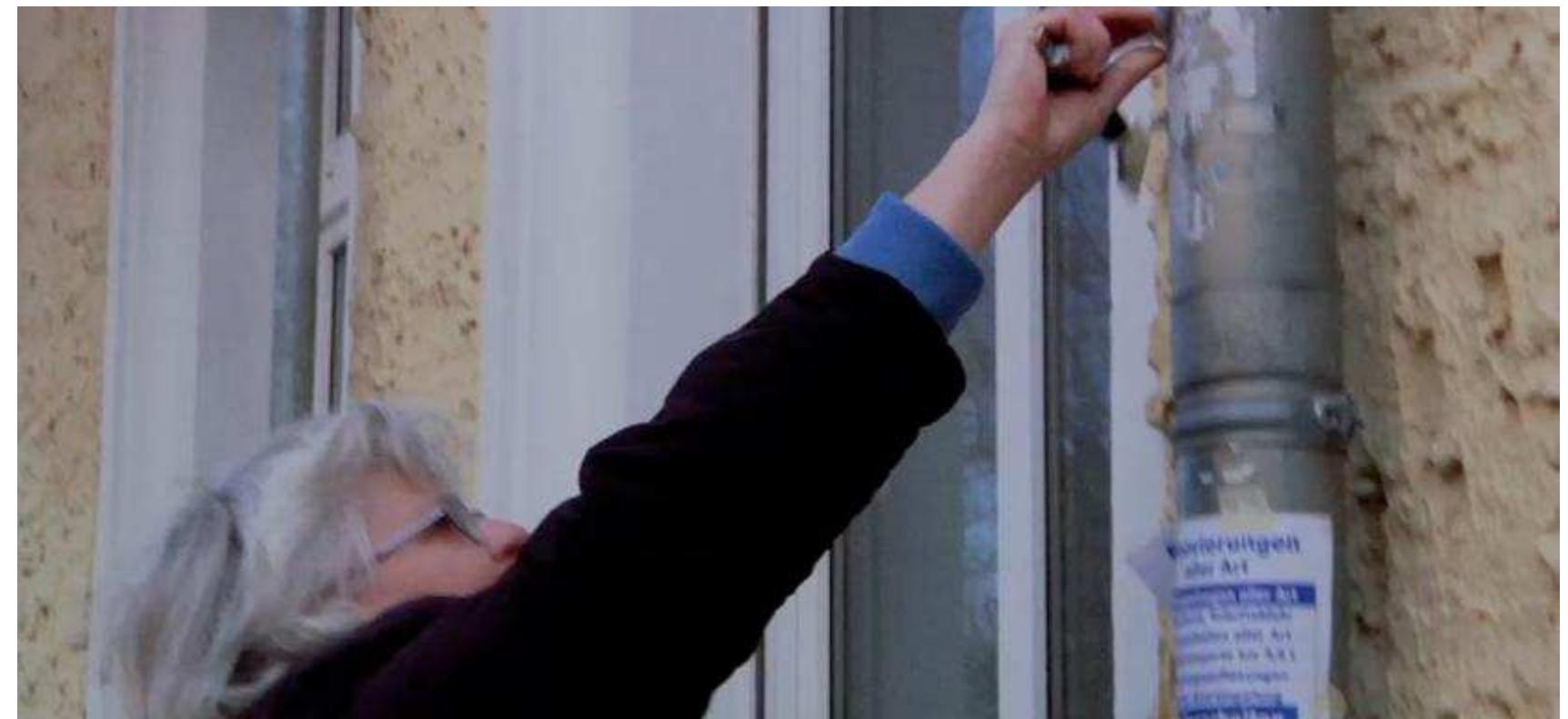 Figure 1 - Stills from the film chapter Irmela goes to war © Providences. 