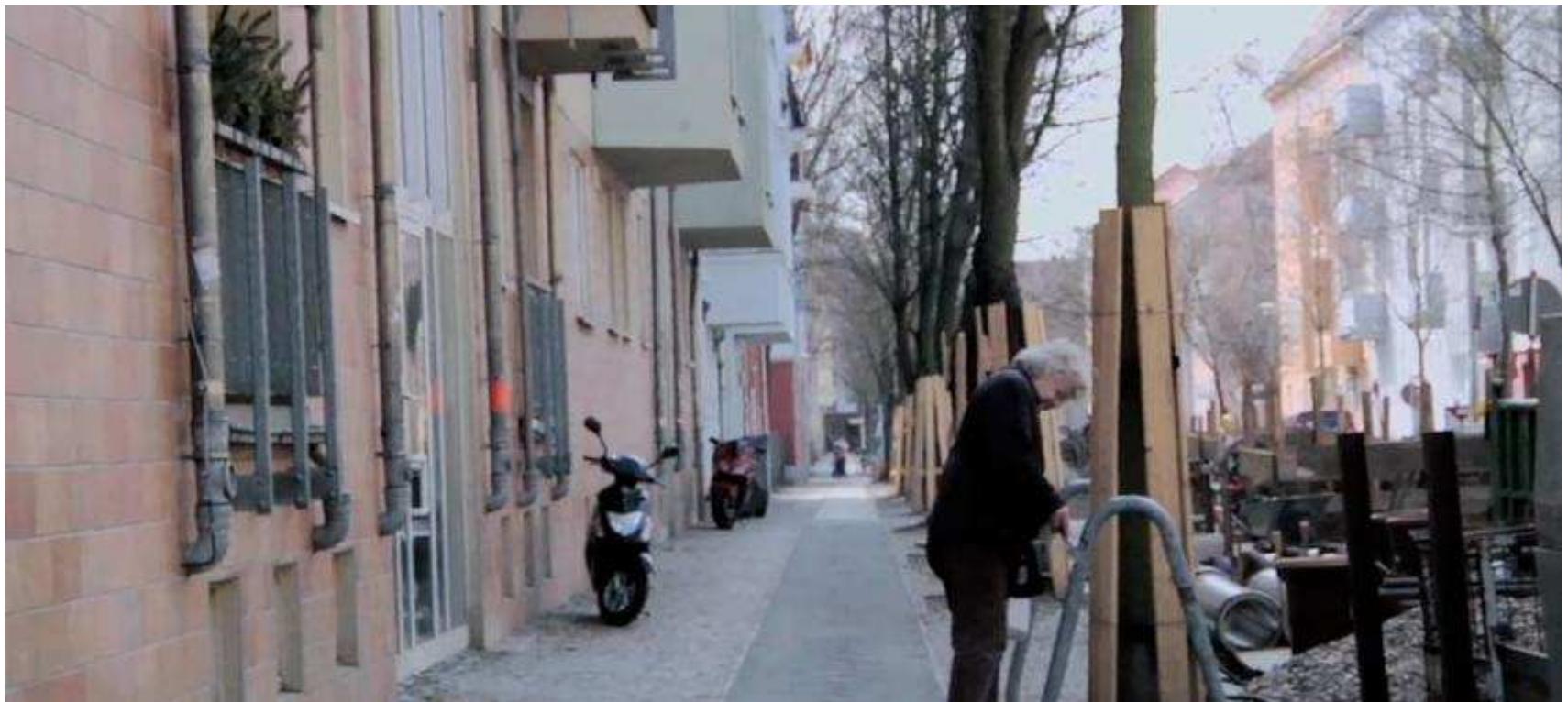 Figure 2 - Stills from the film chapter /rmela goes to war © Providences. 