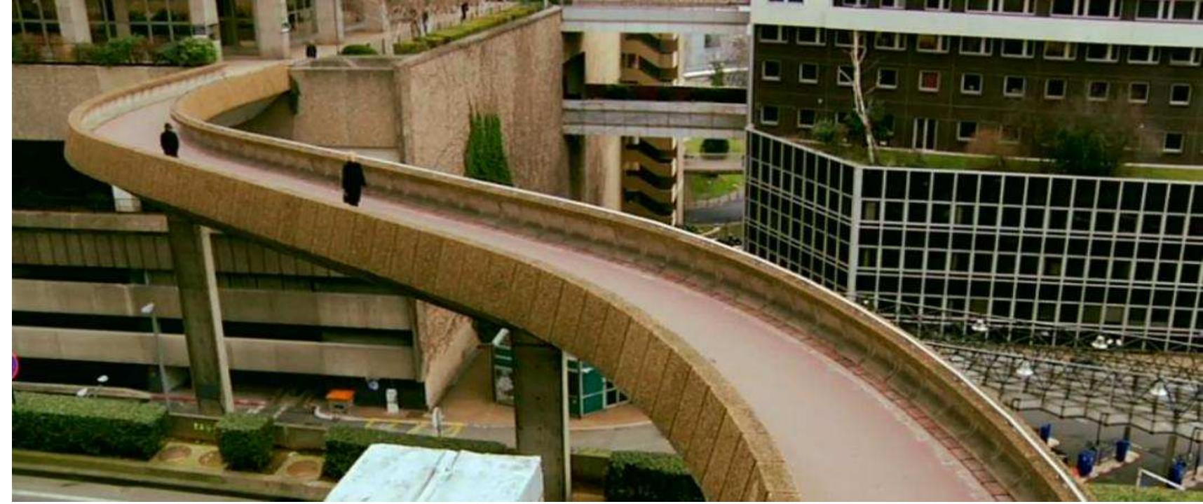 The pseudo-philosophic reflection about the anthropization of urban space (ch. The echoes of Alain Damasio; figure 3) indicates an acute sensitiveness and a high awareness of the importance of men’s role in designing, building, running the city. The excitement of mazes and roller coasters typical of a surprised and easily impressionable approach to the city is replaced by a sort of visionary utopia evoking just the opposite: “it’s really all about inventing a slow leisure activity”, we hear in a chapter of the film (Nogo voyages; figures 4-5-6), as if the inhabitant imagined by the voiceover would rather spend his time in an “augmented-circulation”® society able to preserve some space to meditate and live calmly, than being fascinated by a city thriving on “the hustle and bustle of a crowd in the traffic’, no matter if it identifies “a metaphor of the decay of contemporary culture”’’ or maybe represents something to idealize and romanticise, as in Allen’s Manhattan (1979).  Figure 4 - Still from the film chapter Nogo voyages © Providences. 