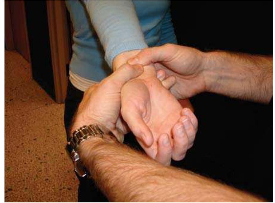 5 carpal compression test