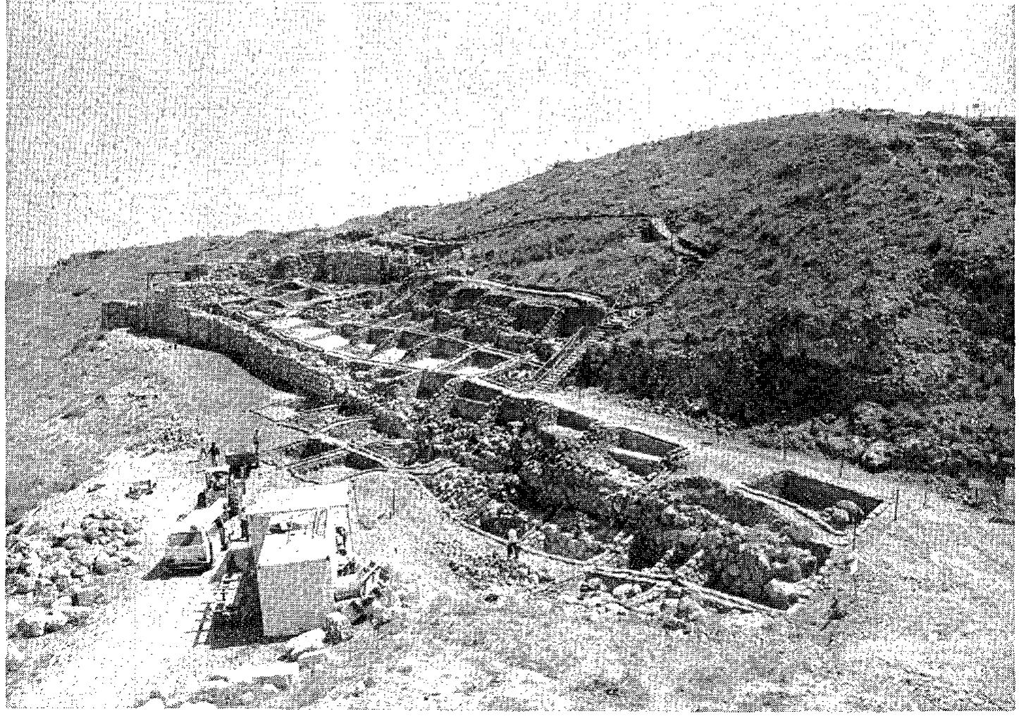 Fig. 32. Digging in the roadway in association with the restoration project in 1989. 