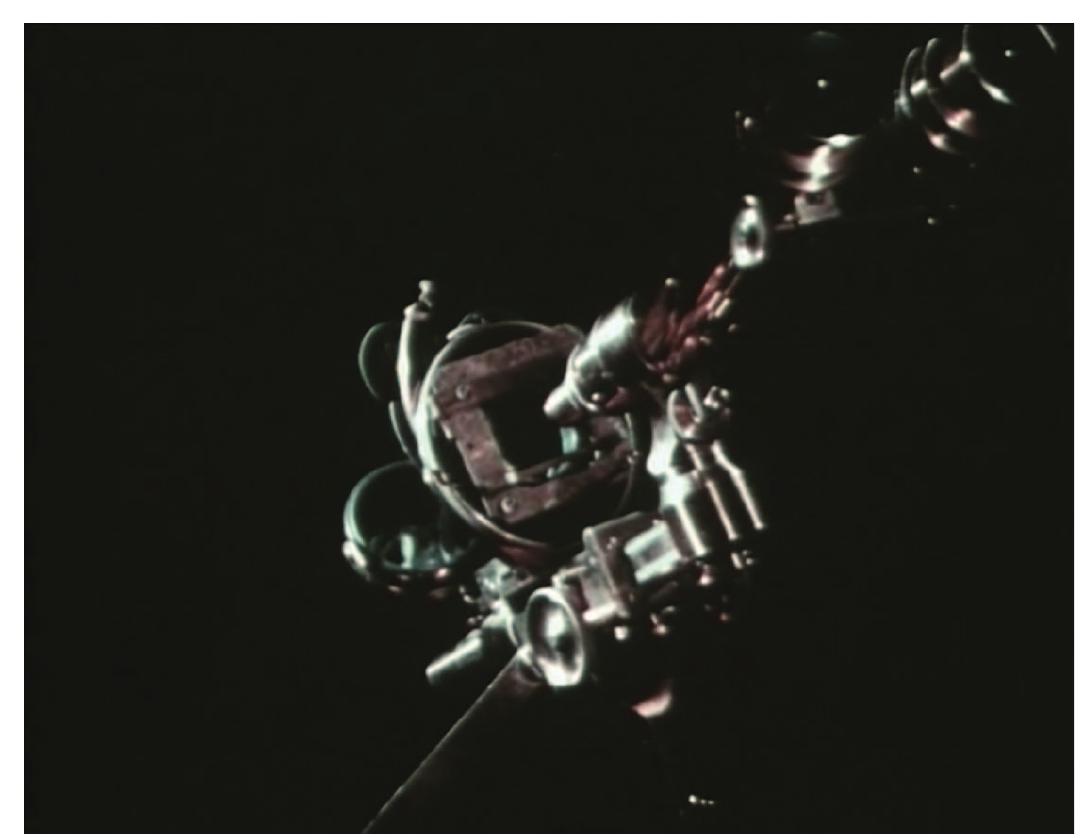 Near the opening of the film, the commentary addresses the bewilder- ment of scientific vision as a historically bounded phenomenon: “when in the late 17th century the lens revealed another world below the level of everyday existence, the men at the time were totally unprepared for what they saw.” The experience of viewing the film’s multitude of microcinematic images clearly retains something of the dislocating surprise attributed to an earlier 