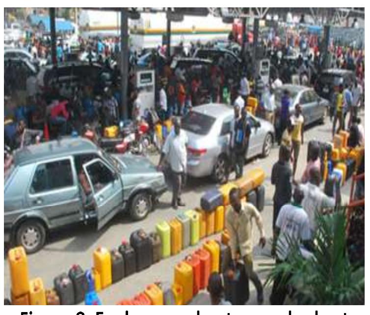 Photo credit: Lamidi Bamidele in Vanguard Newspaper, Niaernia 